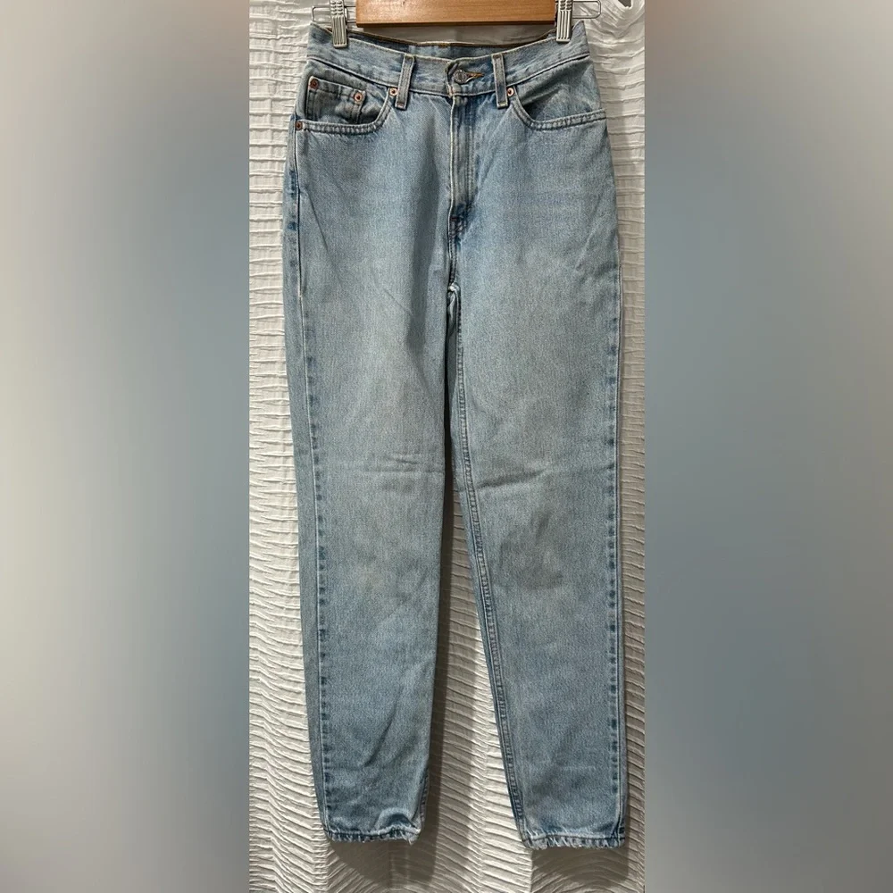 90s Vintage Levi’s Jeans - Picture 5 of 5